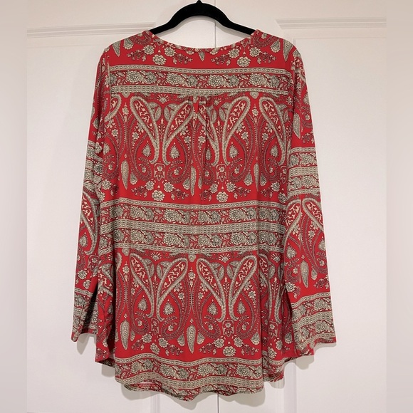 New without tags top size 2X - Picture 3 of 4